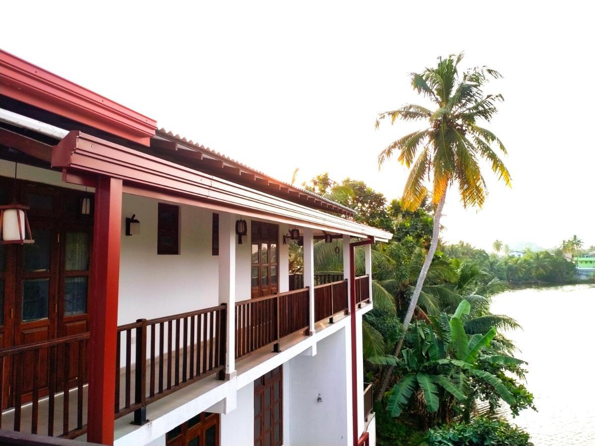 Riverwood Villa 韦利格默 外观 照片
